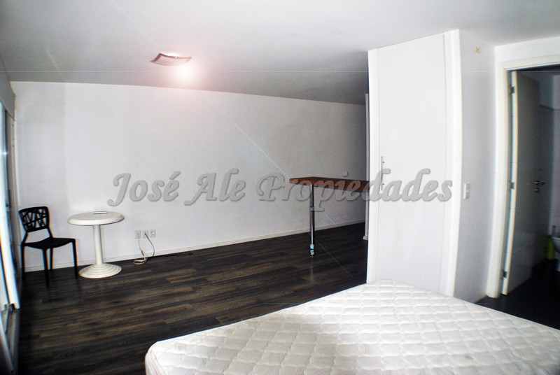 Imagen 8 de EN ALQUILER Lindo departamento (Mono-Ambiente), a solo metros de Rambla Costanera, hermosa zona residencial.