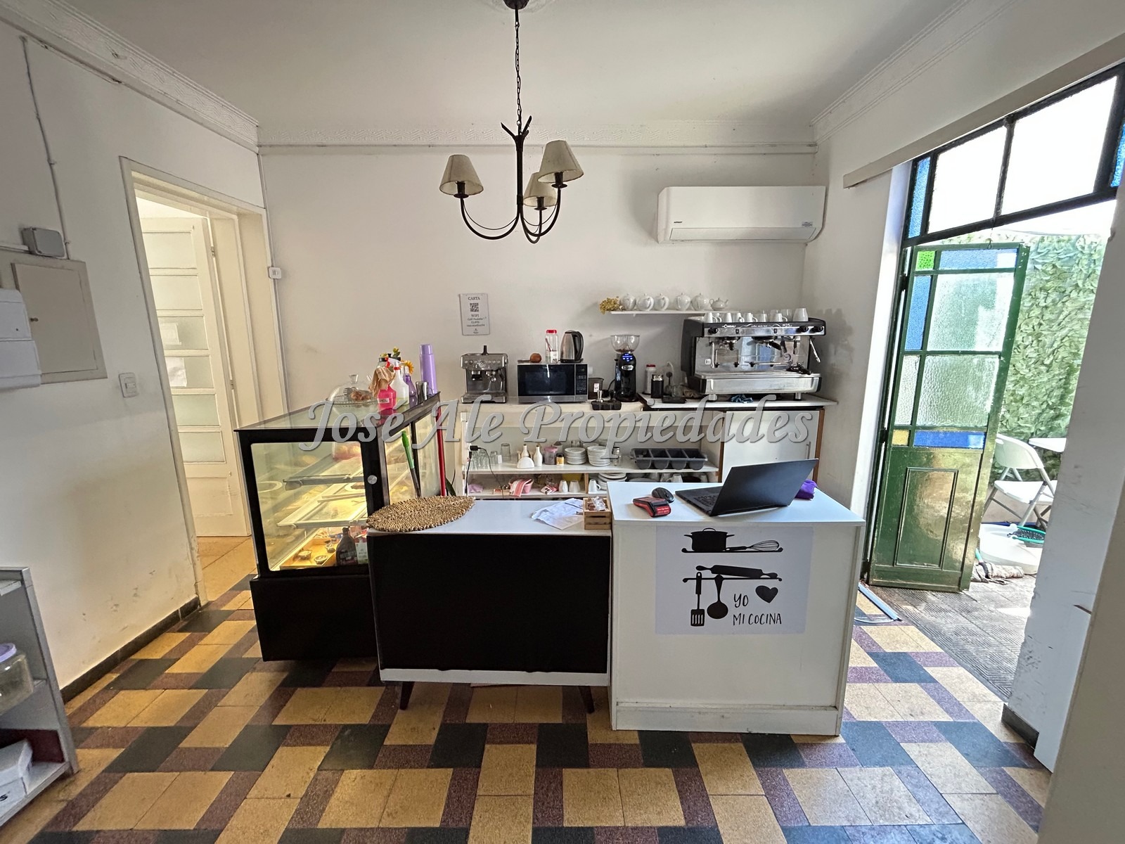 Imagen 6 de Importante propiedad de 4 dormitorios con local comercial, ubicada en el corazón del Barrio Histórico, Colonia.