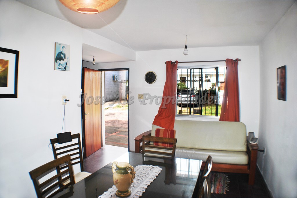 Imagen 7 de Impecable Dúplex ubicado en Complejo Habitacional L16, estratégicamente ubicada a paso de todos los servicios.