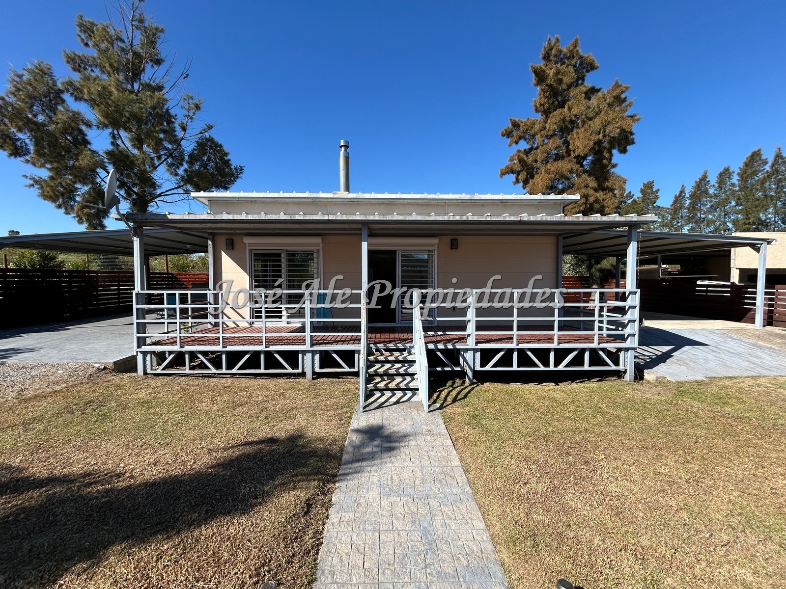 Imagen 1 de Hermosa y moderna propiedad ubicada en fraccionamiento Altos de San Carlos.