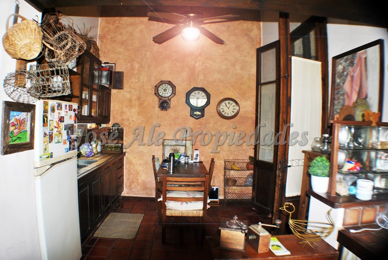 Imagen 8 de Espectacular propiedad de gran metraje en pleno centro de Colonia del Sacramento.