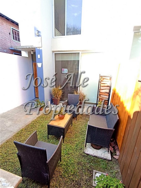 Imagen 2 de Hermosa Propiedad ubicada en zona balnearia a metros de Rambla Costanera y Playas de Colonia del Sacramento.