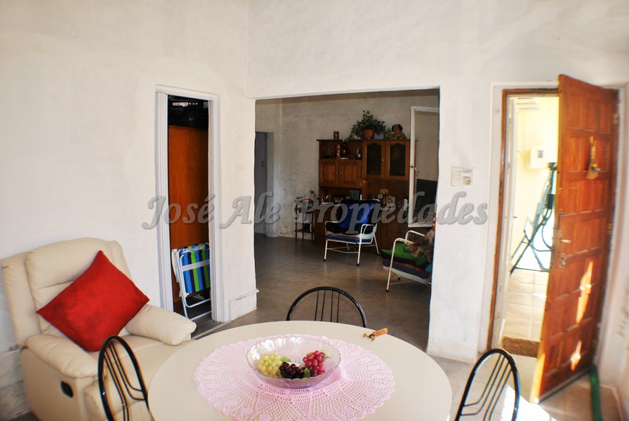 Imagen 5 de Propiedad ubicada en zona de Nuevo Hospital, a solo minutos del centro de colonia.