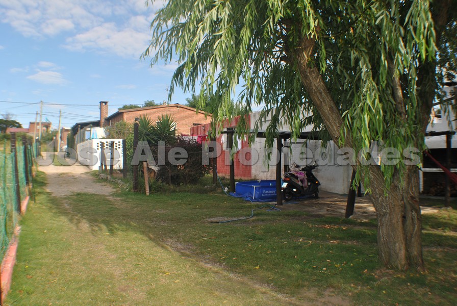 Imagen 3 de 2 Casas y un Galpón en el mismo padrón,  a metros de Ruta n 21 y a solo minutos del centro de Colonia del Sacramento.