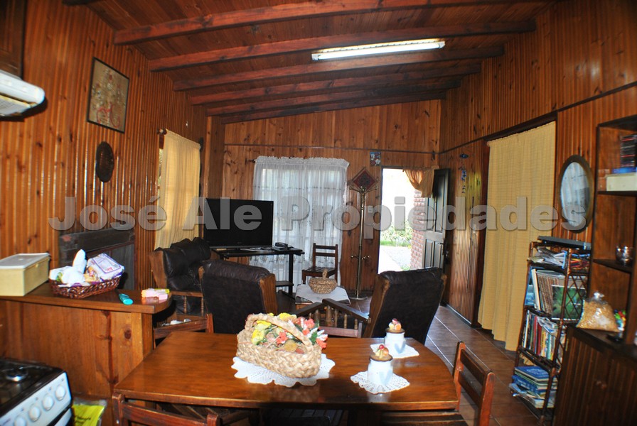 Imagen 4 de 2 Casas y un Galpón en el mismo padrón,  a metros de Ruta n 21 y a solo minutos del centro de Colonia del Sacramento.