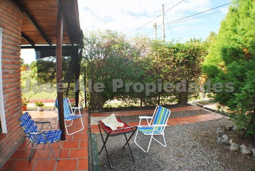 Imagen 9 de 2 Casas y un Galpón en el mismo padrón,  a metros de Ruta n 21 y a solo minutos del centro de Colonia del Sacramento.