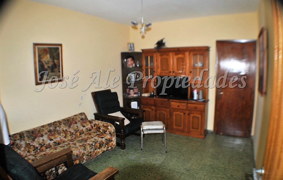 Imagen 3 de Casa a pasos del centro de Colonia del Sacramento, Terminal de ómnibus y Puerto.