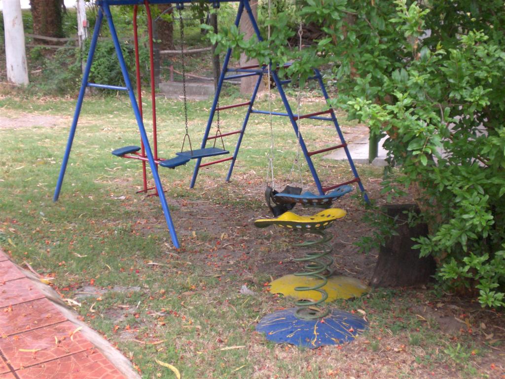 Imagen 10 de Casa con apartamento en esquina sobre Rambla con vista al Río de la Plata.