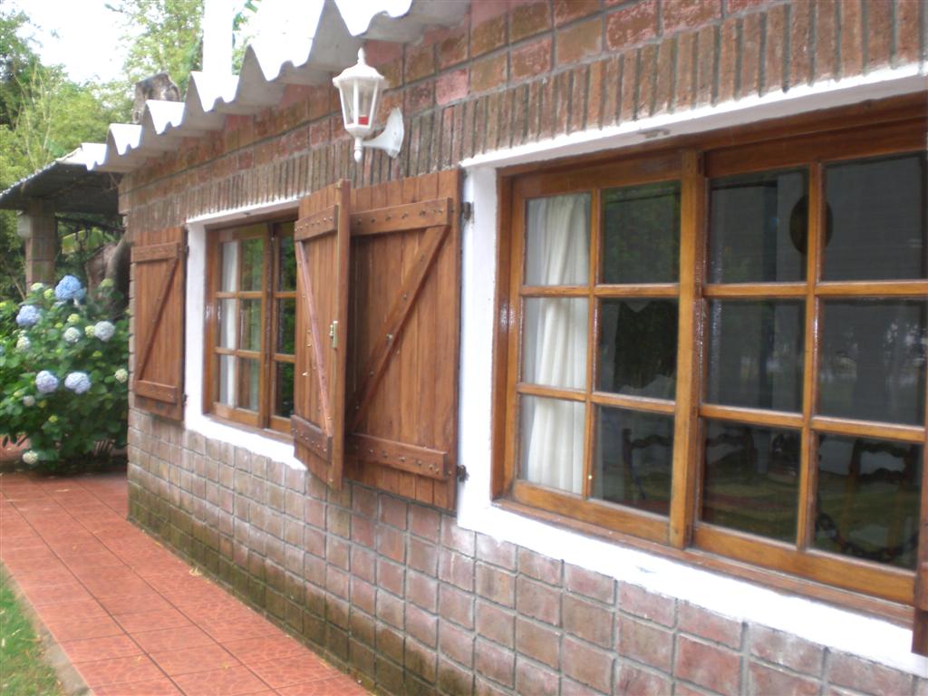 Imagen 3 de Casa con apartamento en esquina sobre Rambla con vista al Río de la Plata.