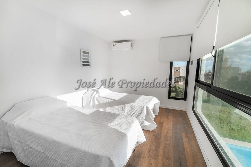 Imagen 7 de Importante propiedad a estrenar en barrio Sheraton, frente a una de las playas más tranquilas de Colonia del Sacramento.