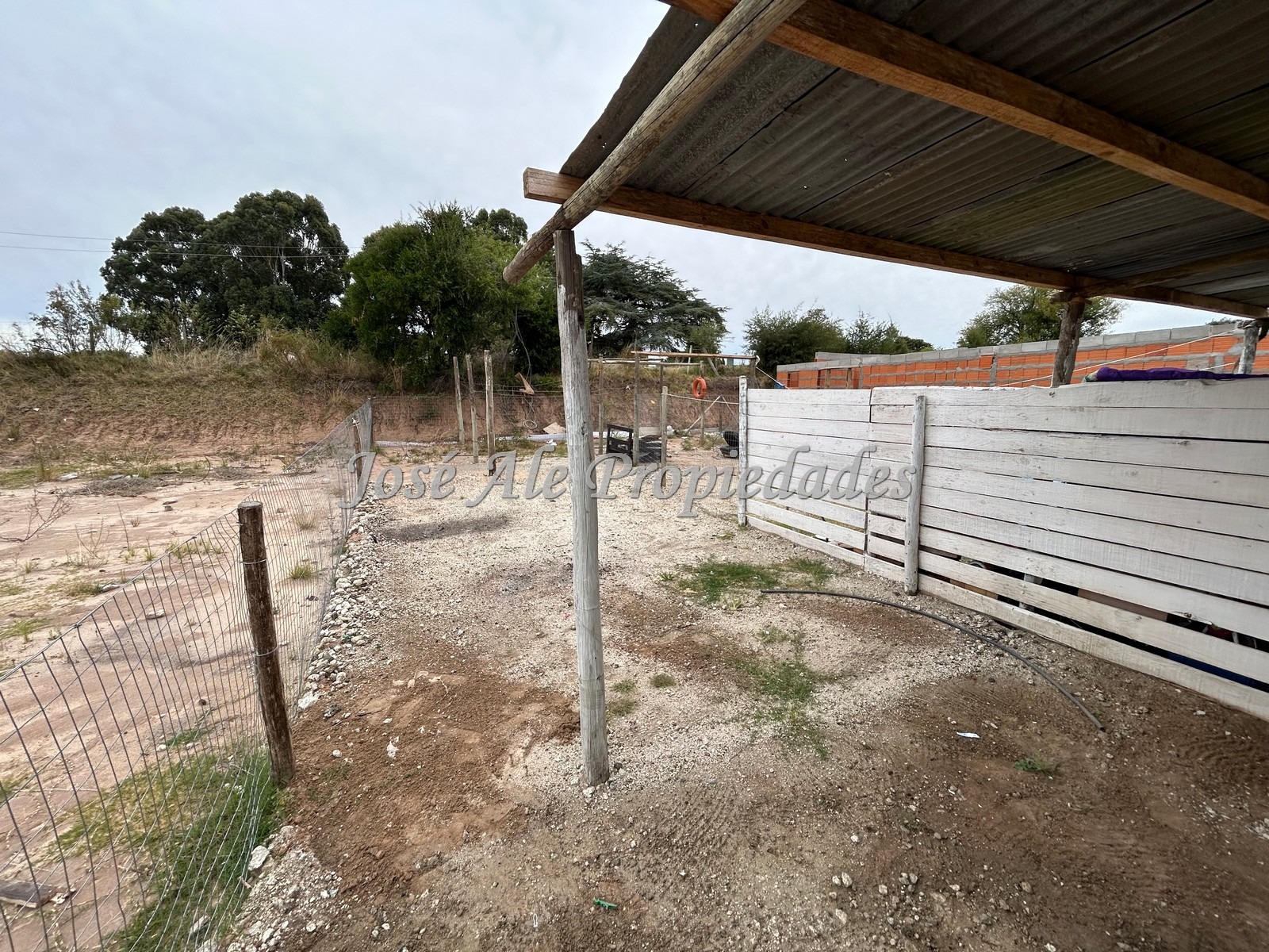 Imagen 9 de Se trata de 2 casas de 2 dormitorio en PH, ubicados en el General, Colonia.