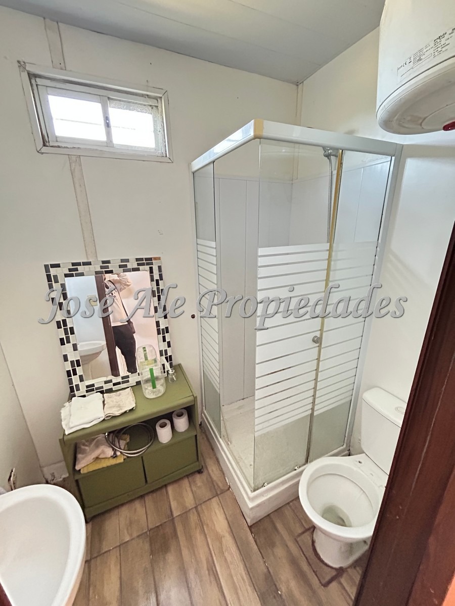Imagen 8 de EN VENTA Casa contenedor de 2 dormitorios, ubicado en el General Colonia.