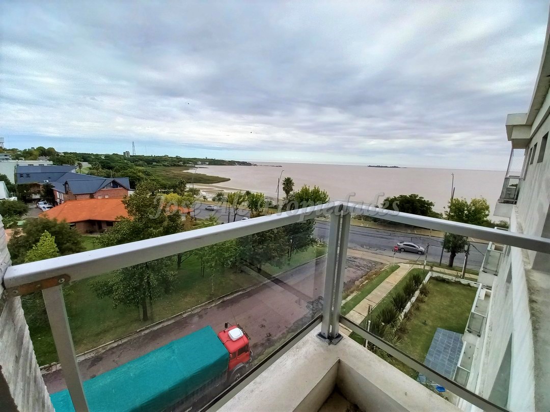 Imagen 5 de EN ALQUILER Espectacular apartamento de un dormitorio en edificio residencial frente al Rio de la Plata.